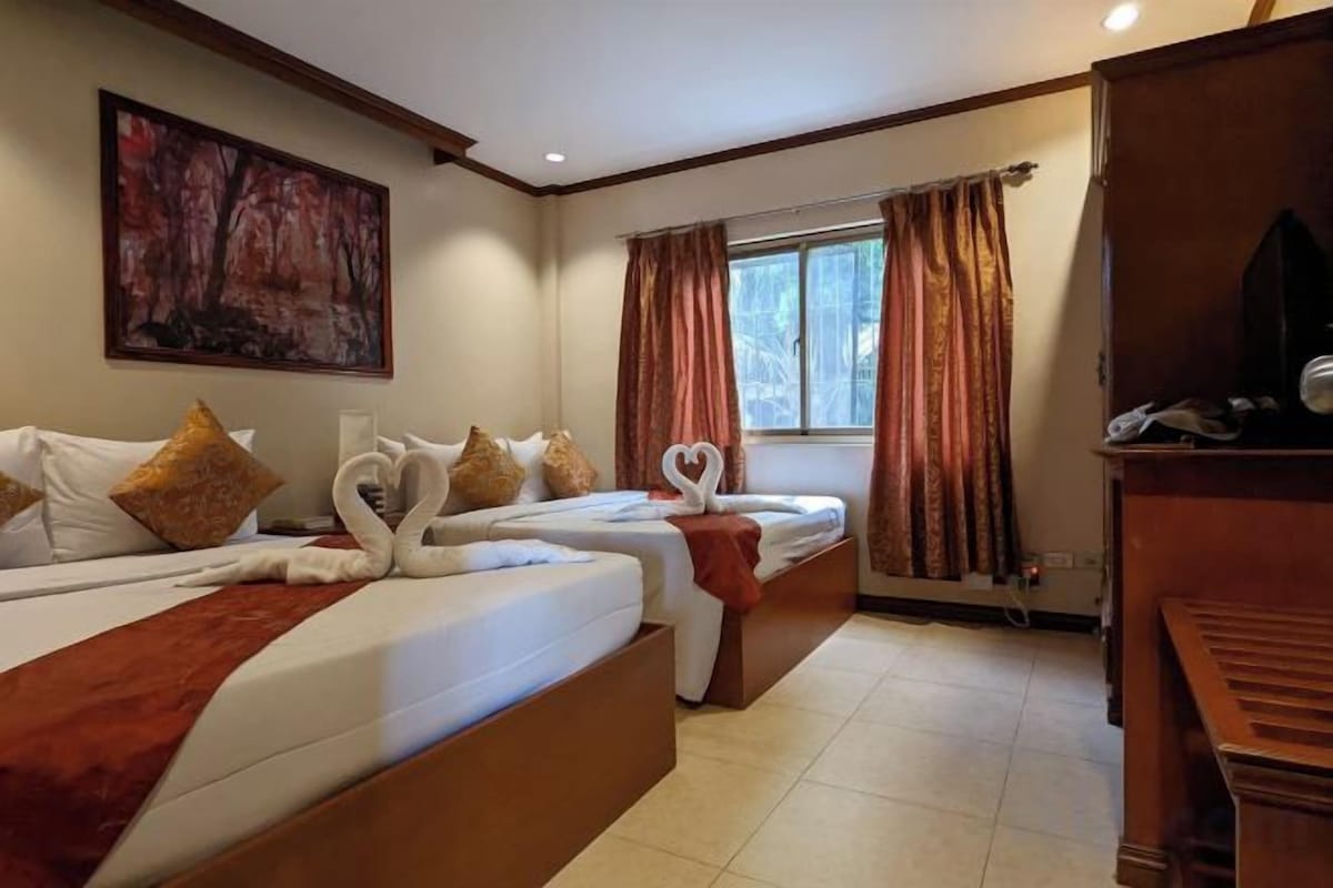In-room safe, laptop workspace, blackout drapes, soundproofing