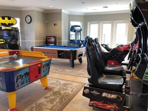 Spielezimmer