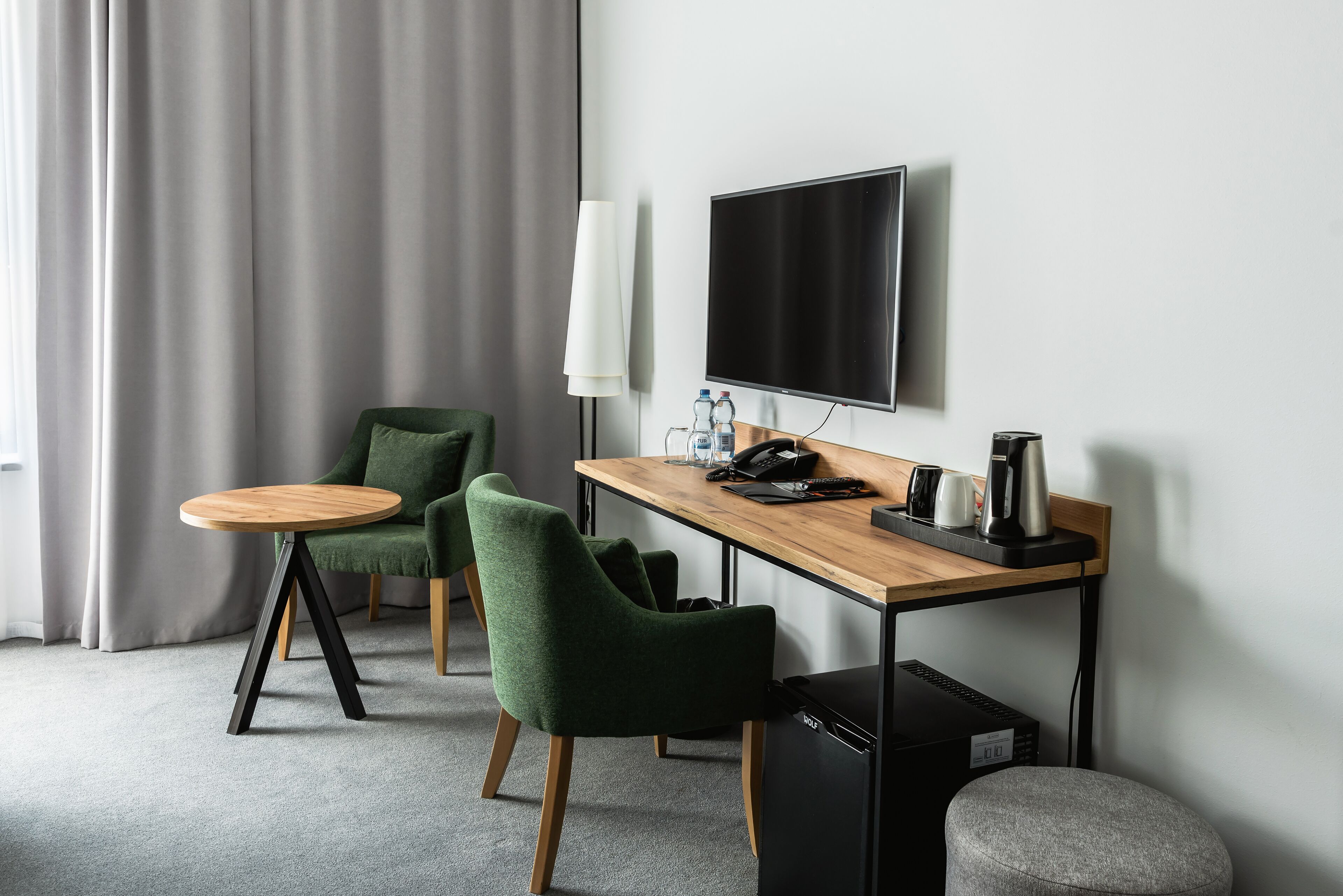 superior double room (lux) | living area | flat-screen tv