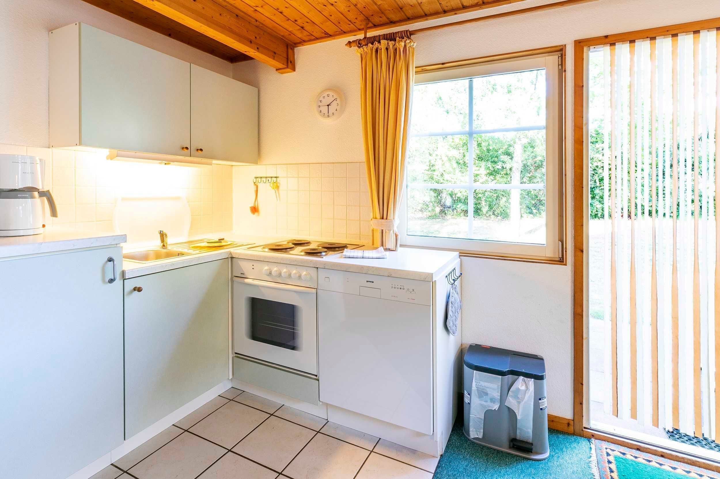 Fridge, oven, dishwasher