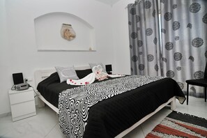 4 bedrooms, WiFi