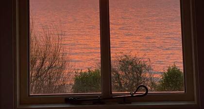 Shepherd's Hut Gorran Haven, Panoramic Ocean Views