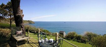 Shepherd's Hut Gorran Haven, Panoramic Ocean Views