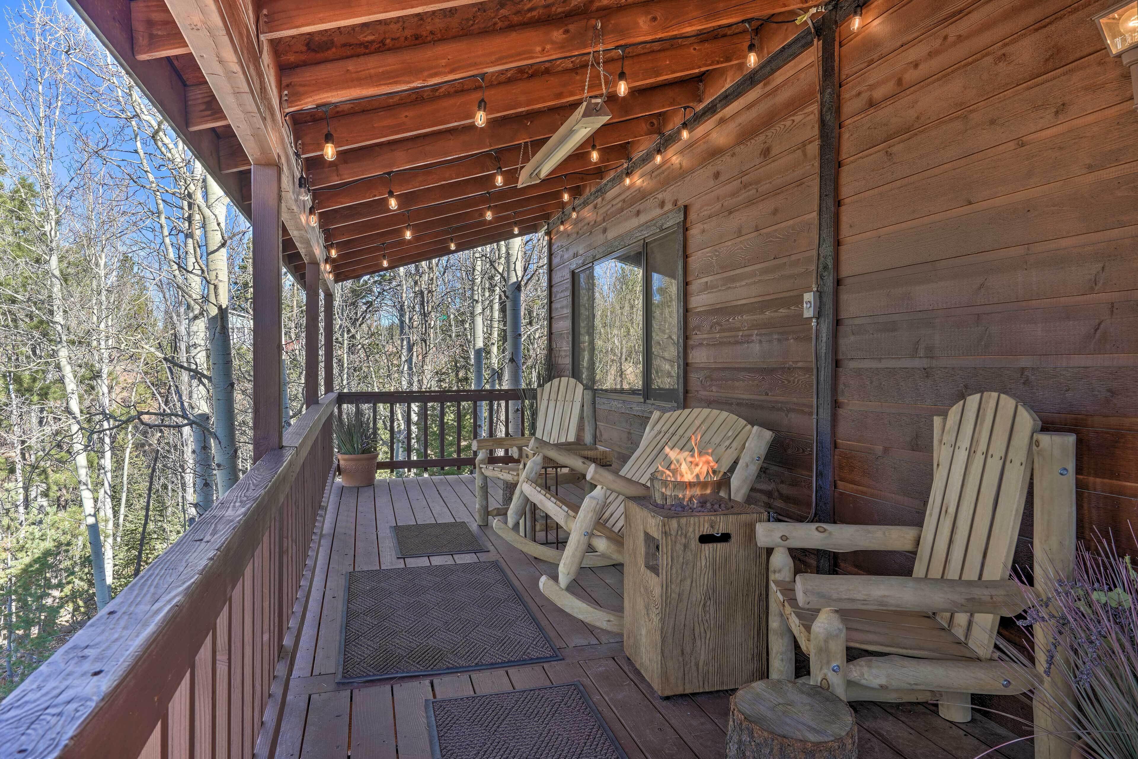 Mountain Paradise w/ Grill, WiFi & Stunning Views!