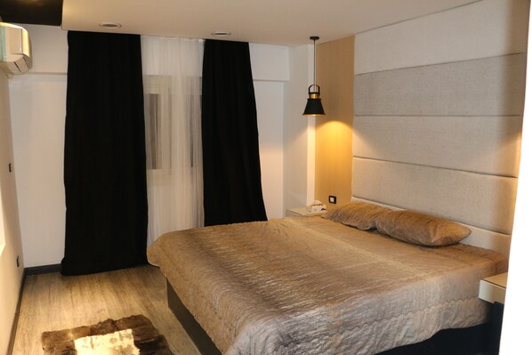 3 Schlafzimmer, Bügeleisen/Bügelbrett, WLAN, Bettwäsche