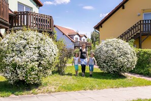 Property grounds - 2-room vacation apartment, 2 (+2) persons, ground floor (11) - Müritzparadies - Feriendorf (Rechlin)