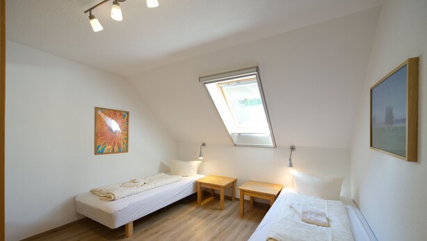2 bedrooms, WiFi - 2-room vacation apartment, 6 persons, balcony, upper floor (12) - Müritzparadies - Feriendorf (Rechlin)
