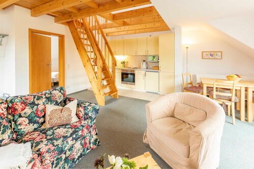 2-room vacation apartment, 6 persons, balcony, upper floor (14) - Müritzparadies - Feriendorf