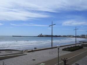 On the beach - Bright 2-bedroom apartment sea-facing - Les Sables d'Olonne (Les Sables-d'Olonne)