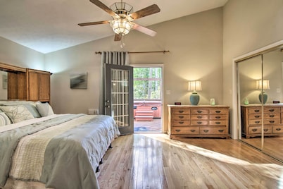 2 Mi to Golf: Hot Tub Hideaway in Ocean Pines