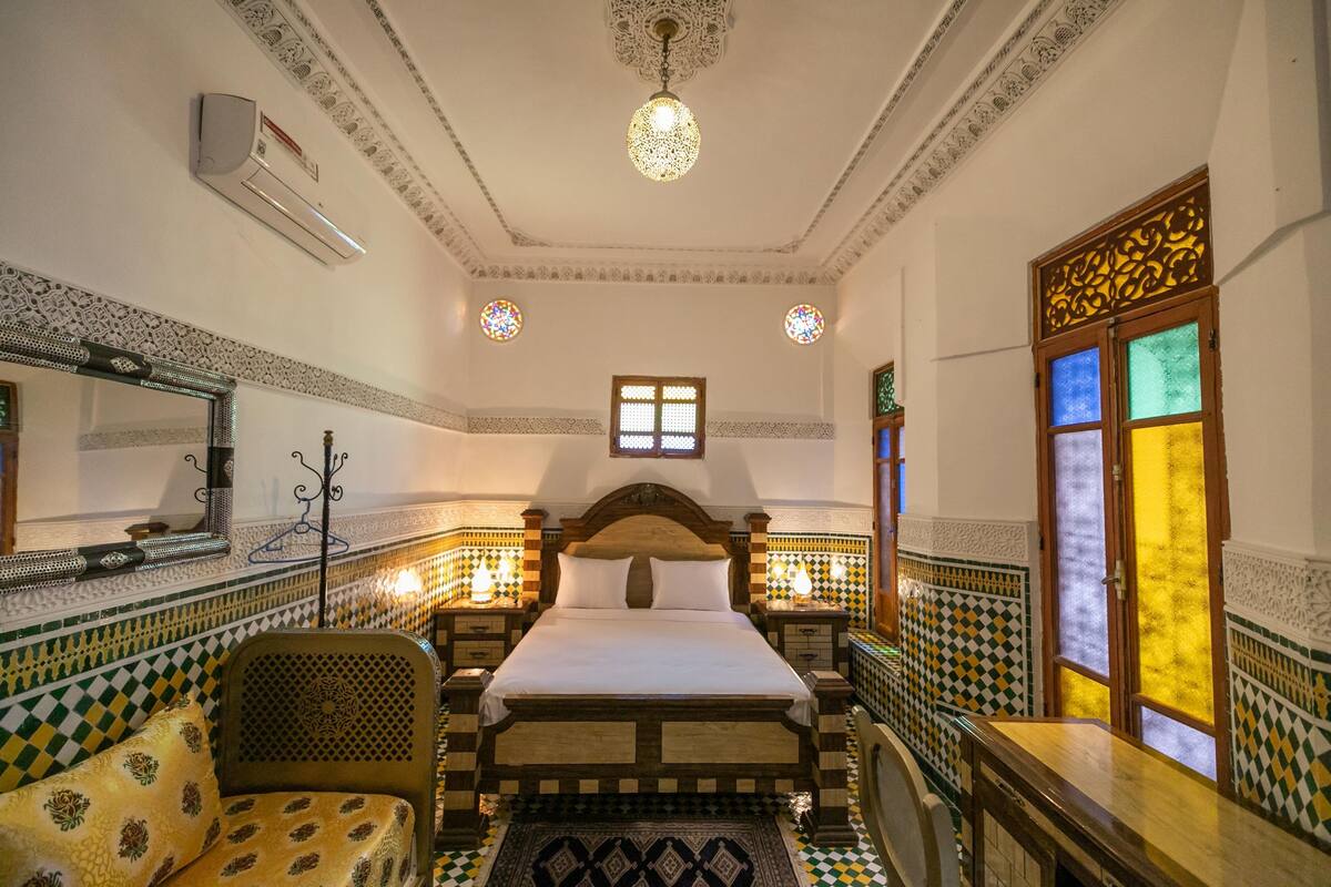 Double Room (4)