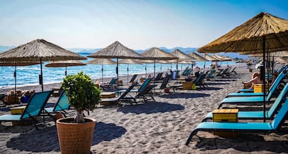 Uras Beach Hotel