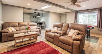 The Flo's house, Snowbird Winter Haven • Spacious 1800 sq ft Home with New Lanai