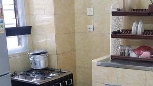 Gambar tidak terklasifikasi, 3 dari 13, tombol