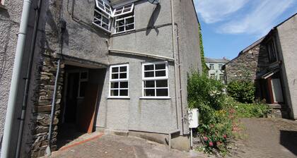 Whole house in centre of town