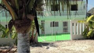 Enceinte de lâhĂ©bergement