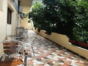 Apartment (Duplex) | Balcony - Flutura Apartments (Vlorë)