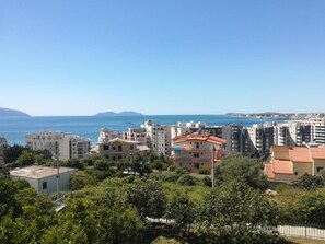 Beach/ocean view - Flutura Apartments (Vlorë)