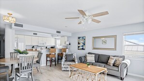 Unclassified image, 5 of 56, button - Sand Isle II Unit D-Corner Gulf Front 2bdr 2bath (Indian Rocks Beach)