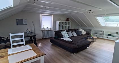 Acogedor apartamento en el último piso en el corazón de East Westphalia-Lippe