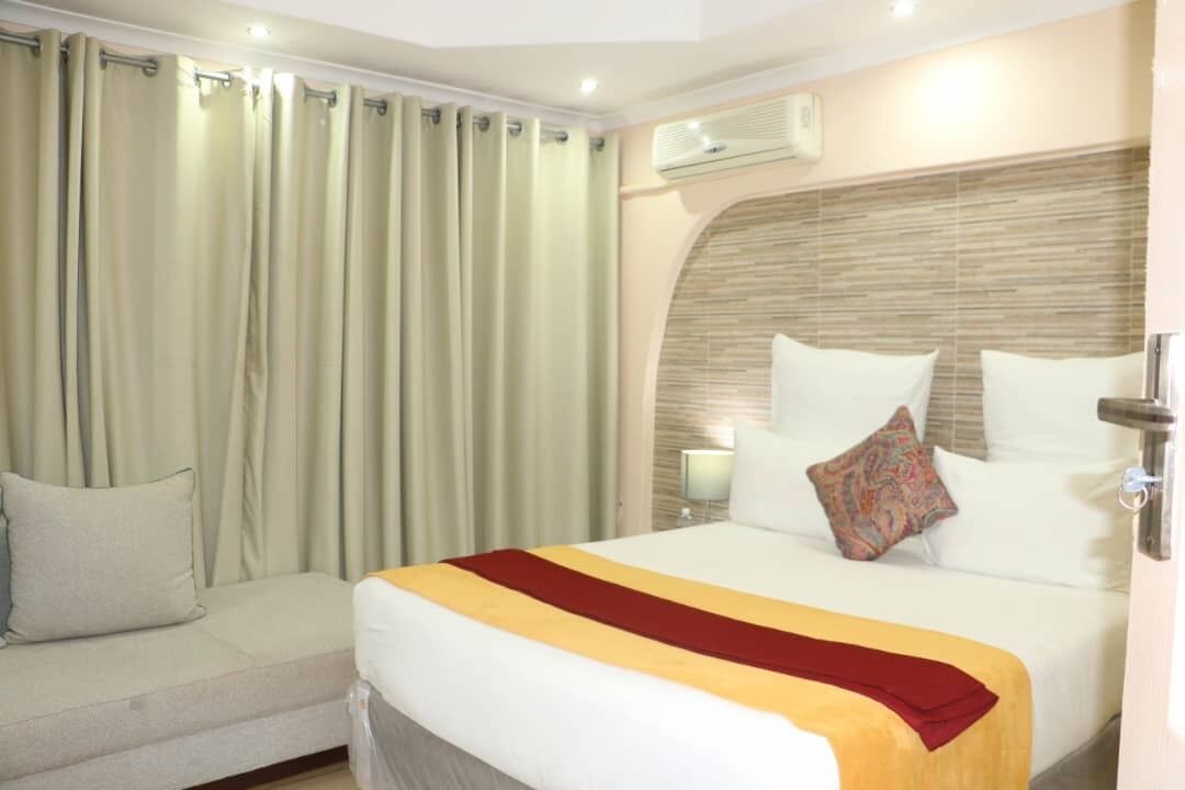 Exclusive Double Room, 1 Queen Bed, Non Smoking, Pool View | Down duvets, pillow-top beds, individually decorated