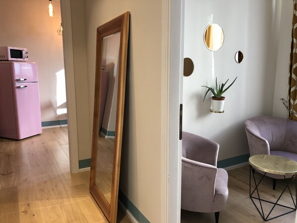 المنشأة من الداخل