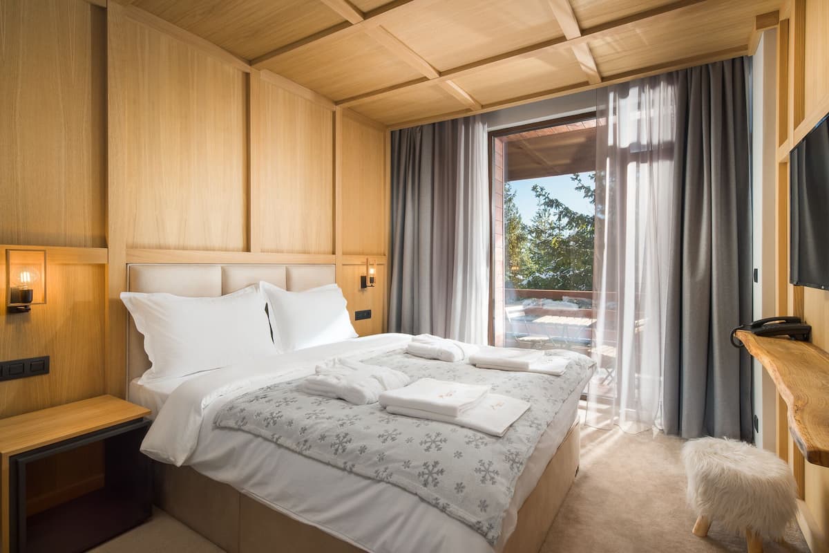 1 bedroom, free WiFi, bed sheets