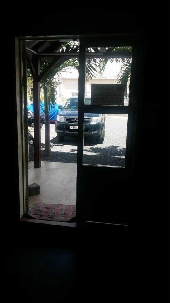 Interior entrance - Hôtel le corail (Port Louis)
