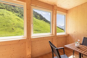 2 bedrooms, premium bedding, desk, soundproofing