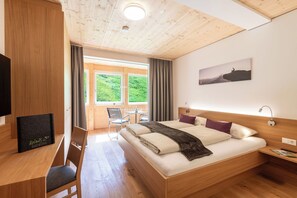 Lägenhet Superior - 2 sovrum (Top 1/5, inlc. 90 EUR Cleaning Fee) | 2 sovrum, sängtillbehör av högsta kvalitet, skrivbord och ljudisolering