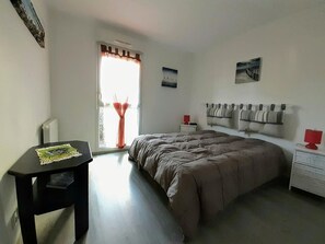2 chambres, fer et planche à repasser, Wi-Fi gratuit