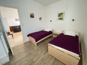 1 bedroom, iron/ironing board, free WiFi
