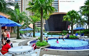 Outdoor pool - KL Oriental Suite at Times Square (Kuala Lumpur)
