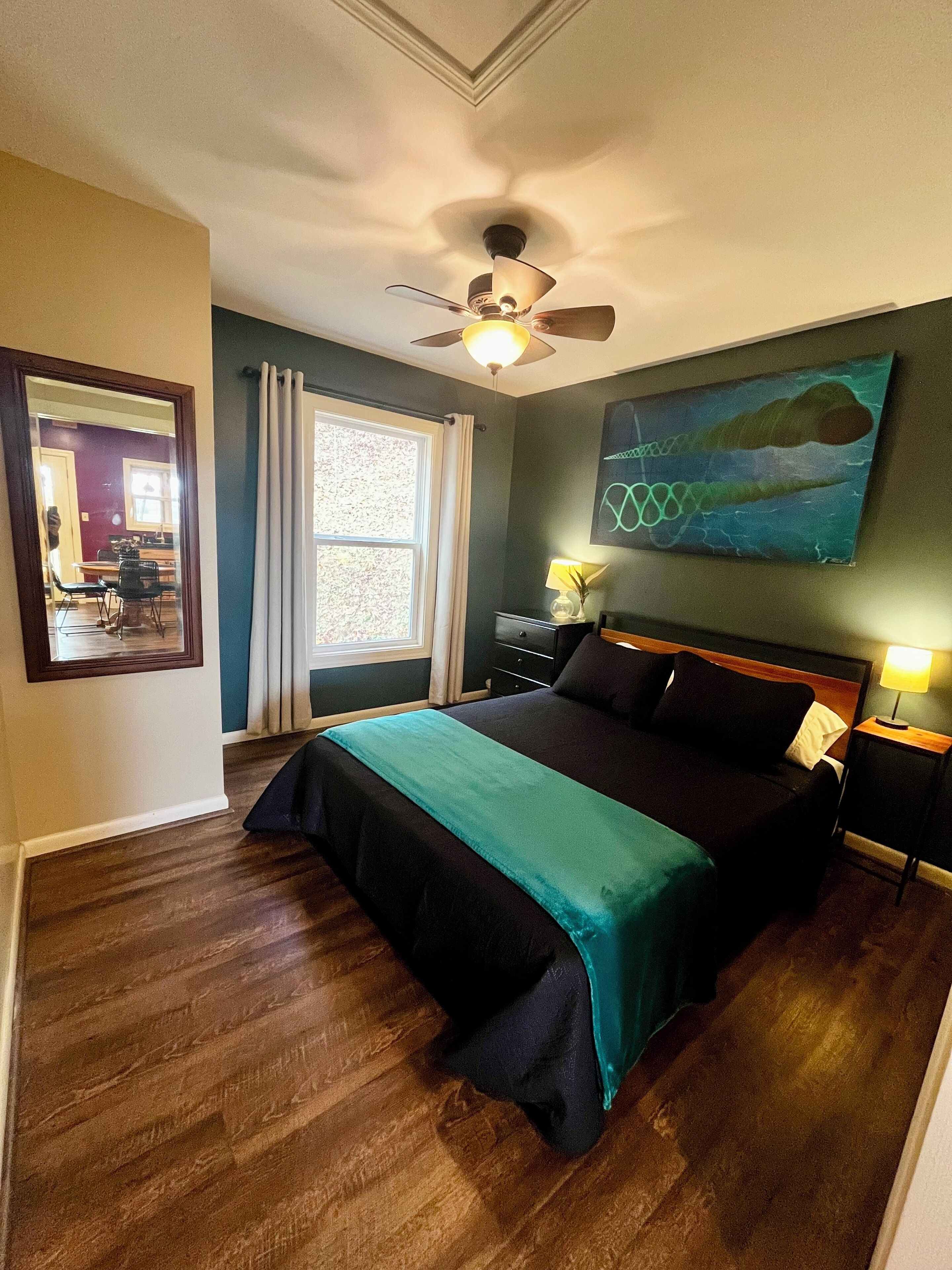 2 bedrooms, iron/ironing board, travel cot, free WiFi