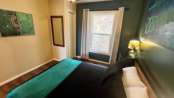 2 bedrooms, iron/ironing board, travel crib, free WiFi