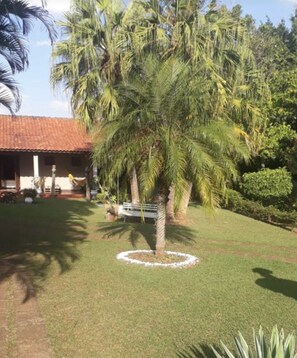 Property grounds - Finca in gated community (Lot. Parque das Arvores)