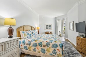 2 bedrooms, iron/ironing board, Internet, bed sheets