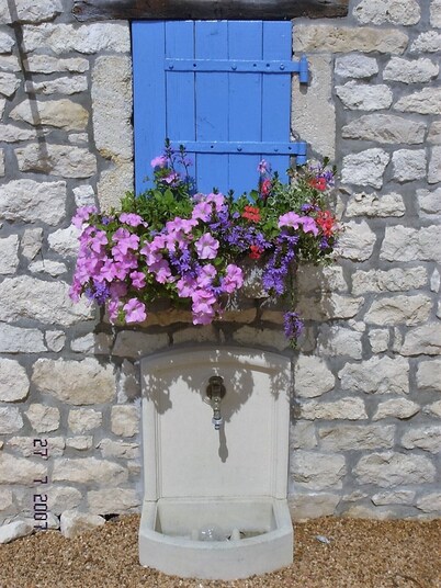 MONTAUBIN COUNTRY HOUSE