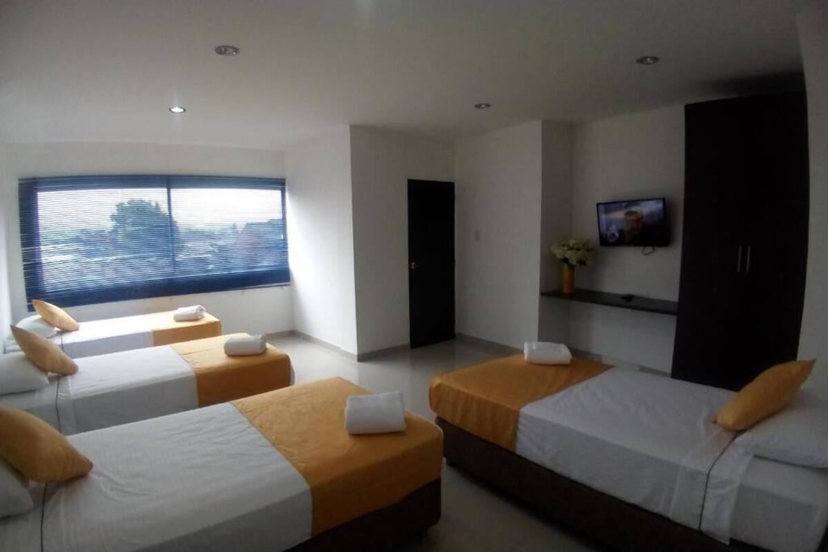 Desk, laptop workspace, iron/ironing board, free WiFi