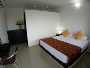 Desk, laptop workspace, iron/ironing board, free WiFi