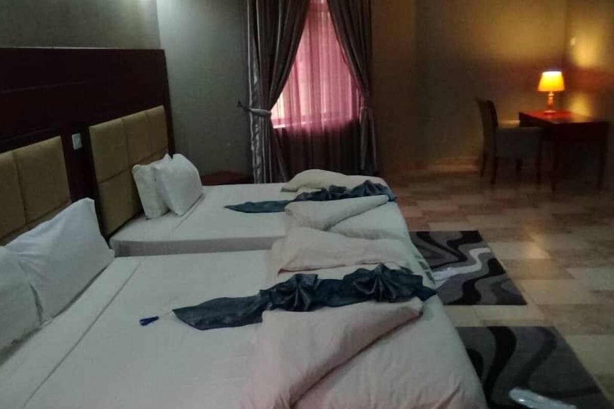 ห้องดีลักซ์ทวิน | ตู้นิรภัยในห้องพัก, ผ้าม่านกันแสง, เตารีด/โต๊ะรีดผ้า, Wi-Fi ฟรี