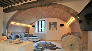 Living area - Il Frantoio - Charming Loft in the old town (Radicondoli)
