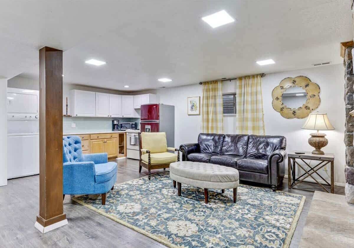 Smart TV, fireplace, offices