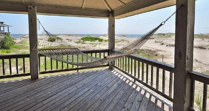 Ocean Views in Corolla! See the Horses! Covered Deck! 100 Yards to the Water!