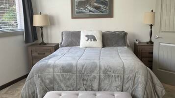 3 bedrooms, iron/ironing board, travel cot, free WiFi