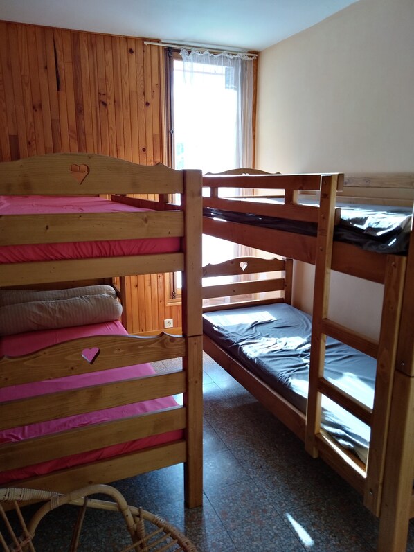 3 bedrooms