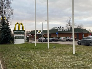 مواقف سيارات في المنشأة الفندقية