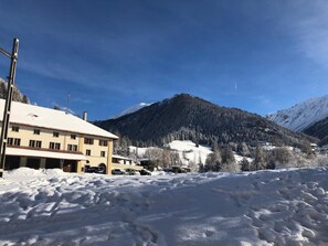 Exterior - Hotel Ladina (Berguen)