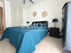 2 bedrooms, iron/ironing board - Regata green areas with swimming pools  (Cambrils)
