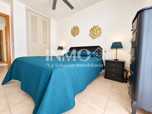 2 bedrooms, iron/ironing board
